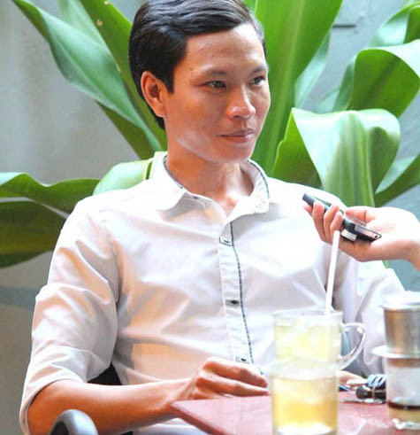 Chấp nhận làm mọi việc để được ca hát.