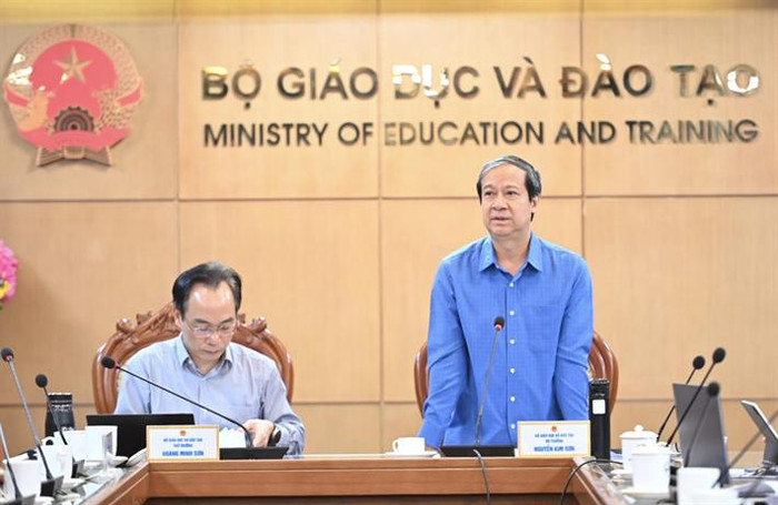 Bộ trưởng Nguyễn Kim Sơn phát biểu kết luận cuộc họp (Ảnh: Bộ Giáo dục và Đào tạo) 3.jpg