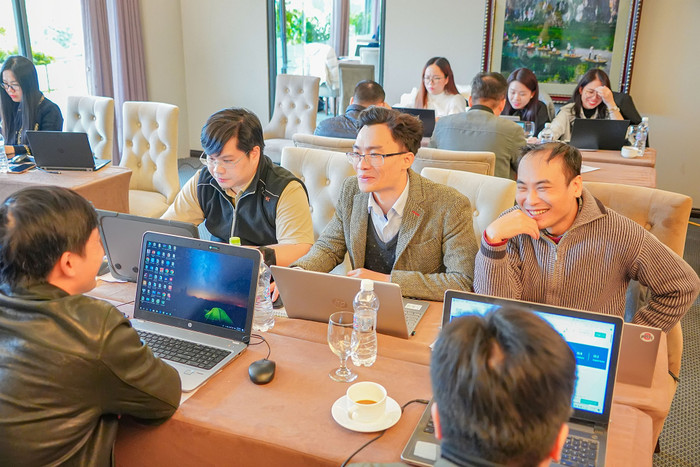 Các nhà khoa học của Trường Quốc tế tham gia chương trình Trại nghiên cứu – Research Camp – một chương trình có rất nhiều ý tưởng khoa học 3.jpg