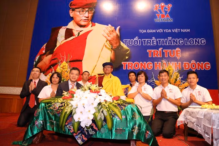 Đức Pháp Vương dự tọa đàm YDA Việt Nam