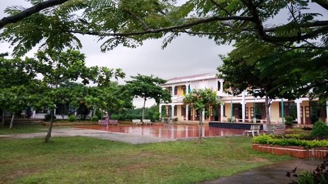 Mỗi lần thôn họp dân, nhiều học sinh phải nghỉ học ảnh 4