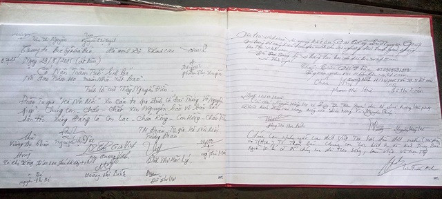 Nhân dân tưởng nhớ hai năm ngày mất Đại tướng Võ Nguyên Giáp ảnh 4