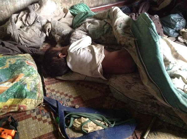 Thầy "áo tơi" dành trọn mùa hè cho trẻ em dân tộc thiểu số ảnh 3