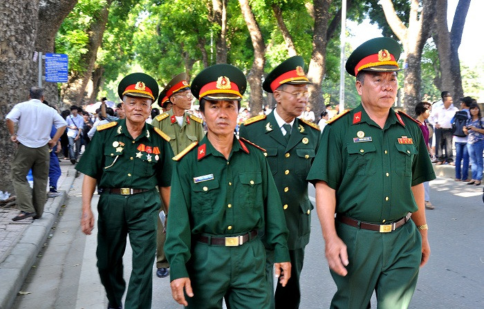 Các đồng chí cựu chiến binh….