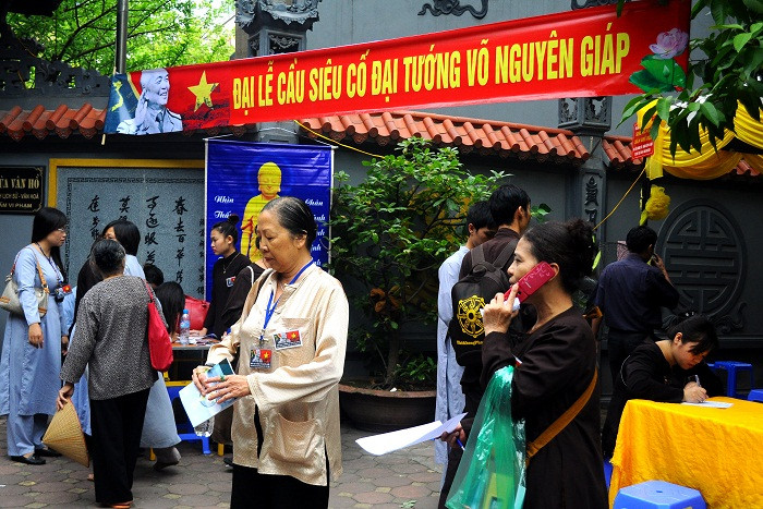 Để tưởng nhớ công lao của vị Đại tướng, chùa Vân Khánh tổ chức Đại lễ cầu siêu cho Đại tướng Võ Nguyên Giáp và các anh hùng liệt sĩ.