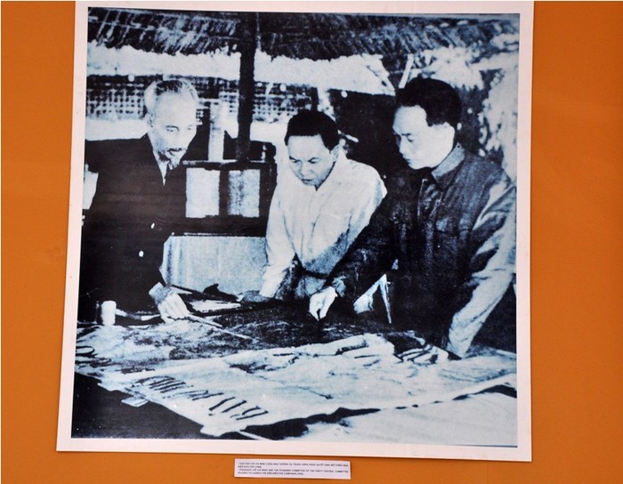 Đại tướng Võ Nguyên Giáp trong cuộc kháng chiến chống Mỹ