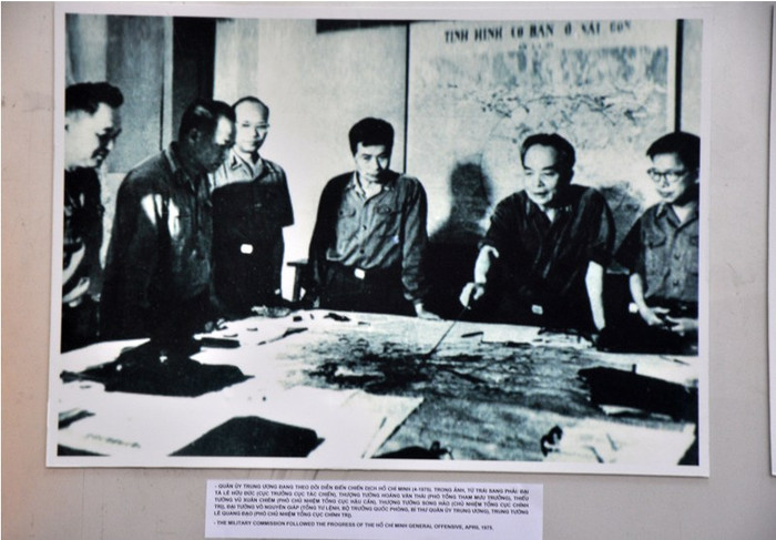 Đại tướng với bè bạn quốc tế