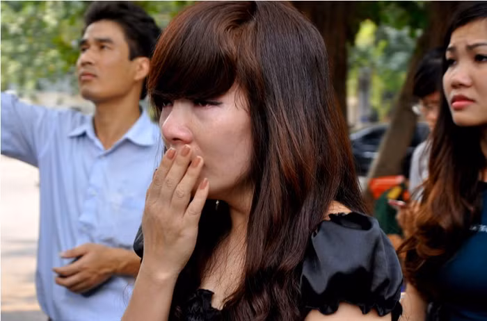 Niềm tiếc thương vô hạn và xúc động nghẹn ngào khi được vào viếng Đại tướng Niềm tiếc thương vô hạn và xúc động nghẹn ngào khi được vào viếng Đại tướng