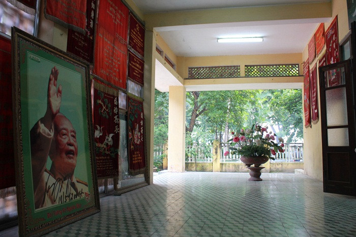 Hành lang nhà chính