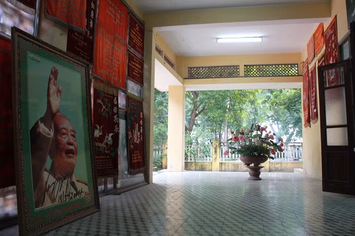 Hành lang nhà chính