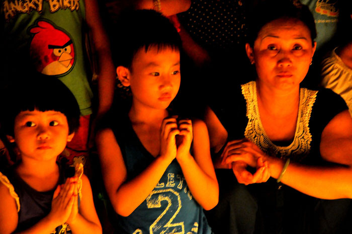 Các cháu bé cùng tưởng nhớ ơn Đại tướng