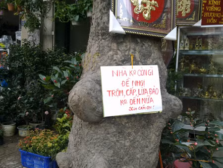 Thông báo rõ ràng cho trộm cắp dễ bề lựa chọn "mục tiêu" để "tấn công" tránh mất công vào trộm mà không khoắng được gì!