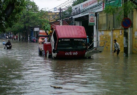 Xe cứu hộ hay là... cứu xe hộ với ??? Xe cứu hộ hay là... cứu xe hộ với ???