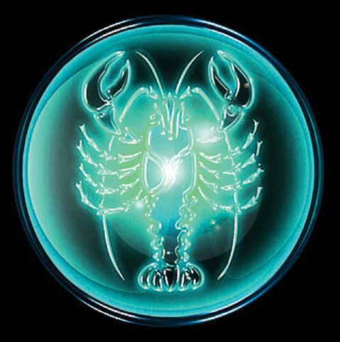 Cự Giải (22/6 - 22/7) Hôm nay, Cự Giải nên chia sẻ dự định công việc hay những điều muốn làm với đứa bạn thân. Nếu thực hiện một mình, kế hoạch của bạn sẽ không phiền đến ai, nhưng nếu thực hiện cùng người khác thì nên dành thời gian để chia sẻ điều đó. Có thể người khác có vài ý tưởng hay mà bạn không nghĩ ra. Hãy nói ra mọi chuyện và rồi mọi chuyện sẽ tốt đẹp thôi. Cự Giải (22/6 - 22/7) Hôm nay, Cự Giải nên chia sẻ dự định công việc hay những điều muốn làm với đứa bạn thân. Nếu thực hiện một mình, kế hoạch của bạn sẽ không phiền đến ai, nhưng nếu thực hiện cùng người khác thì nên dành thời gian để chia sẻ điều đó. Có thể người khác có vài ý tưởng hay mà bạn không nghĩ ra. Hãy nói ra mọi chuyện và rồi mọi chuyện sẽ tốt đẹp thôi.