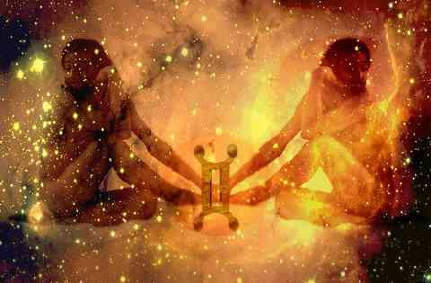 Song Tử (21/5 - 21/6) Trong hôm nay, rất nhiều bất ngờ sẽ xảy đến với Song Tử, nhưng hãy yên tâm là chúng chỉ mang đến niềm vui và hạnh phúc. Tuy nhiên, một vài dấu hiệu vào đầu ngày có thể làm cho bạn nghĩ rằng mọi thứ đang dần xấu đi. Hãy mặc kệ mọi việc và tập trung hết mình cho kế hoạch trước mắt, bảo đảm là sau một thời gian thì Song Tử sẽ cảm thấy tốt hơn nhiều. Song Tử (21/5 - 21/6) Trong hôm nay, rất nhiều bất ngờ sẽ xảy đến với Song Tử, nhưng hãy yên tâm là chúng chỉ mang đến niềm vui và hạnh phúc. Tuy nhiên, một vài dấu hiệu vào đầu ngày có thể làm cho bạn nghĩ rằng mọi thứ đang dần xấu đi. Hãy mặc kệ mọi việc và tập trung hết mình cho kế hoạch trước mắt, bảo đảm là sau một thời gian thì Song Tử sẽ cảm thấy tốt hơn nhiều.