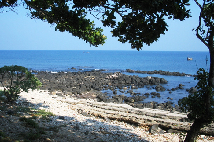 Một góc đảo Cồn Cỏ mà Tập đoàn FLC đang đề xuất đầu tư. Ảnh: Website huyện đảo Cồn Cỏ Một góc đảo Cồn Cỏ mà Tập đoàn FLC đang đề xuất đầu tư. Ảnh: Website huyện đảo Cồn Cỏ