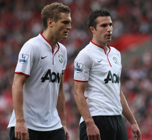 Sự tiếc nuối và thất vọng với pha hỏng ăn của Van Persie... Sự tiếc nuối và thất vọng với pha hỏng ăn của Van Persie...