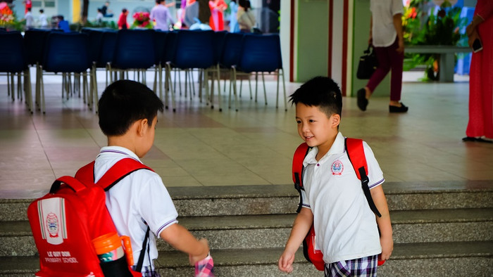 Dù đã chính thức tựu trường từ tháng 8, nhưng sự háo hức đến với ngày khai giảng hiện rõ lên trên từng khuôn mặt các con Dù đã chính thức tựu trường từ tháng 8, nhưng sự háo hức đến với ngày khai giảng hiện rõ lên trên từng khuôn mặt các con