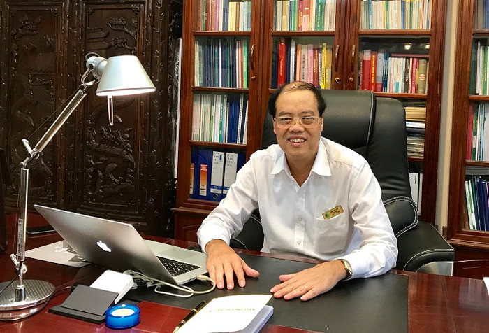 Giáo sư Trần Văn Chứ cho hay, trong xu thế hội nhập, toàn cầu hóa, tự chủ, việc xếp hạng các trường đại học là nhu cầu tất yếu. (Ảnh: Thầy Chứ cung cấp) Giáo sư Trần Văn Chứ cho hay, trong xu thế hội nhập, toàn cầu hóa, tự chủ, việc xếp hạng các trường đại học là nhu cầu tất yếu. (Ảnh: Thầy Chứ cung cấp)