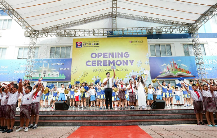 Sáng 5/9, hệ thống Trường Quốc tế Liên cấp Việt-Úc Hà Nội long trọng tổ chức lễ khai giảng năm học 2017-2018