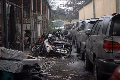 Những hình ảnh này được chụp tại bãi giữ xe vi phạm Đức Giang (Quận Long Biên).