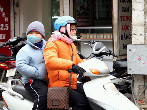 Người dân Hà Nội trong đợt rét đậm, rét hại vừa qua. Ảnh: NGỌC DUNG Người dân Hà Nội trong đợt rét đậm, rét hại vừa qua. Ảnh: NGỌC DUNG