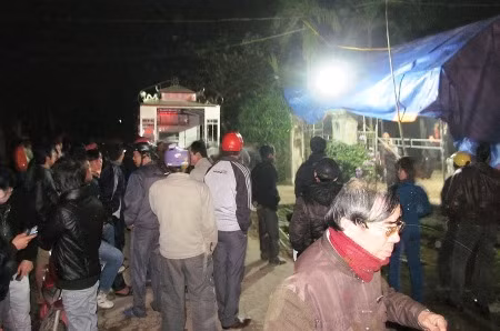 Gia đình tổ chức mai táng cho nạn nhân