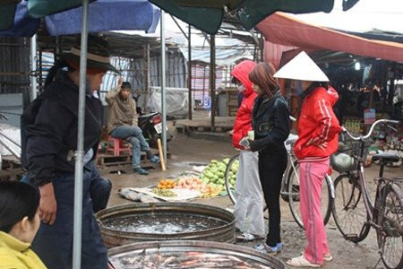 Mức thưởng Tết của nhân viên, công nhân thấp chỉ hơn 300.000 đồng Ai nhan thuong Tet hang tram trieu dong o TP.HCM?