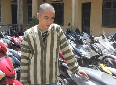 Tường Anh và số xe tang vật. Thủy cũng bị bắt nhưng vì mắc bệnh hiểm nghèo nên cơ quan điều tra cho đi chữa bệnh.