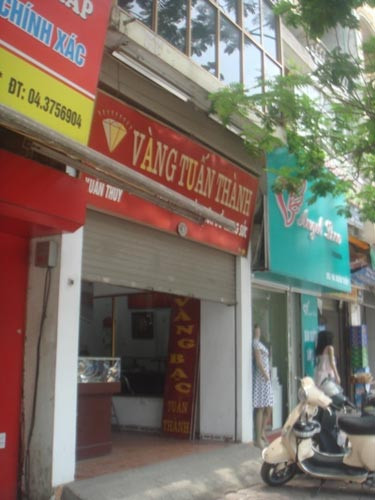 Hà Nội: Đột nhập, "cuỗm" vàng giữa đêm khuya ảnh 1 Táo tợn đột nhập hiệu vàng giữa đêm, Tin tức trong ngày,