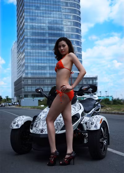 Á khôi kiêm "má mì" Thiên Kim Á khôi kiêm "má mì" Thiên Kim