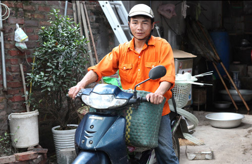 Vợt châu chấu, hốt bạc 60 triệu đồng/tháng ảnh 13 Vợt châu chấu, hốt bạc 60 triệu đ/tháng, Tin tức trong ngày, nghe vot chau chau, chau chau,chim canh ,chim, mua chau chau, moi chim