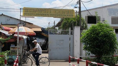 Thong tin moi vu de lai ngan ty khong di chuc