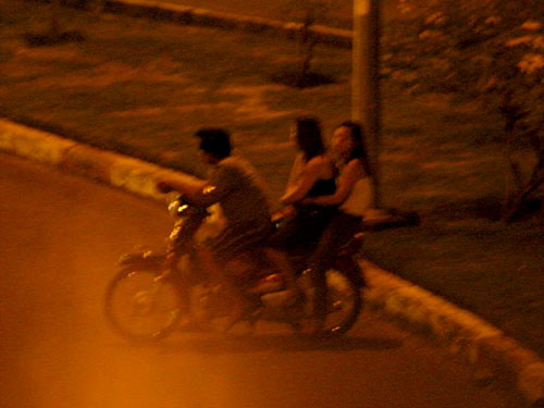 /Uploaded/thuhien/2012_06_08/20120608-133218-2-dao3.jpeg