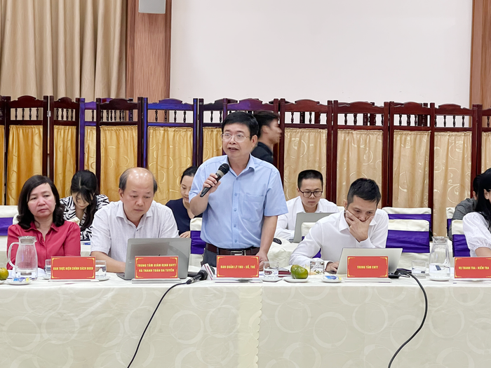 Ông Trần Quốc Tuý – Phó Trưởng ban Quản lý thu sổ, thẻ (Bảo hiểm xã hội Việt Nam) phát biểu trong buổi họp chuyên đề ngày 8/7. Ảnh: Trung Dũng Ông Trần Quốc Tuý – Phó Trưởng ban Quản lý thu sổ, thẻ (Bảo hiểm xã hội Việt Nam) phát biểu trong buổi họp chuyên đề ngày 8/7. Ảnh: Trung Dũng