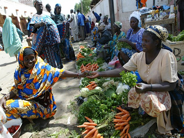 8. N’ Djamena (Chad) Một cốc cà phê: 3,32 USD Một Gallon xăng: 6,55 USD Nhật báo quốc tế: 6,85 USD Đồ ăn nhanh: 25,18 USD N'Djamena vốn và các trung tâm kinh tế của đất nước châu Phi Chad. Lý do chính khiến chi phí sinh hoạt ở đây đắt đỏ là sự khó khăn trong việc tìm kiếm chỗ ở phù hợp và an toàn cho người nước ngoài, làm cho những nơi có sẵn vô cùng tốn kém. 8. N’ Djamena (Chad) Một cốc cà phê: 3,32 USD Một Gallon xăng: 6,55 USD Nhật báo quốc tế: 6,85 USD Đồ ăn nhanh: 25,18 USD N'Djamena vốn và các trung tâm kinh tế của đất nước châu Phi Chad. Lý do chính khiến chi phí sinh hoạt ở đây đắt đỏ là sự khó khăn trong việc tìm kiếm chỗ ở phù hợp và an toàn cho người nước ngoài, làm cho những nơi có sẵn vô cùng tốn kém.