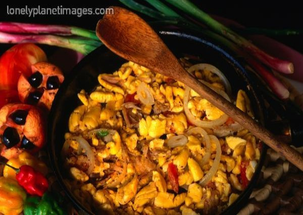 Ackee (Jamaica) Loại quả kỳ lạ này rất giàu các loại vitamin và protein. Tuy nhiên, người dân địa phương luôn cảnh báo du khách không ăn những quả Ackee khi nó chưa được chế biến kỹ càng. Nếu ăn phải những quả vẫn còn xanh, bạn sẽ bị hạ đường huyết đột ngột, dẫn đến ốm nặng và thậm chí là tử vong. Đây được coi là một trong những món ăn “nguy hiểm” nhất thế giới. Ackee (Jamaica) Loại quả kỳ lạ này rất giàu các loại vitamin và protein. Tuy nhiên, người dân địa phương luôn cảnh báo du khách không ăn những quả Ackee khi nó chưa được chế biến kỹ càng. Nếu ăn phải những quả vẫn còn xanh, bạn sẽ bị hạ đường huyết đột ngột, dẫn đến ốm nặng và thậm chí là tử vong. Đây được coi là một trong những món ăn “nguy hiểm” nhất thế giới.