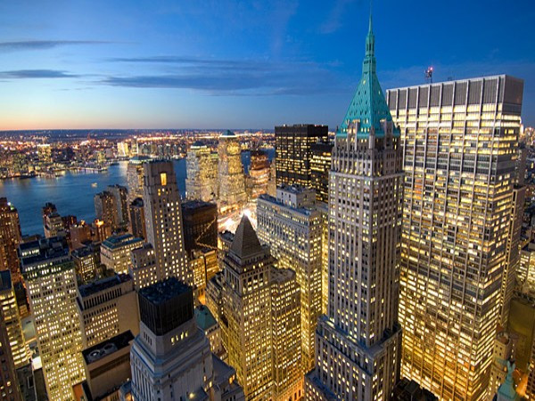 New York UHNW: 7.270 người 13% đại gia Mỹ chuyển đến sống ở New York đã chứng minh rằng đây là thành phố hấp dẫn cho những người cực kỳ giàu có. Những đại gia giàu nhất New York phải kể đến “người khổng lồ” phố Wall Carl Icahn, Thị trưởng Michael Bloomberg, ông trùm bất động sản Donald Trump và các thành viên của gia đình Tisch, đồng chủ sở hữu của New York Giants. New York UHNW: 7.270 người 13% đại gia Mỹ chuyển đến sống ở New York đã chứng minh rằng đây là thành phố hấp dẫn cho những người cực kỳ giàu có. Những đại gia giàu nhất New York phải kể đến “người khổng lồ” phố Wall Carl Icahn, Thị trưởng Michael Bloomberg, ông trùm bất động sản Donald Trump và các thành viên của gia đình Tisch, đồng chủ sở hữu của New York Giants.