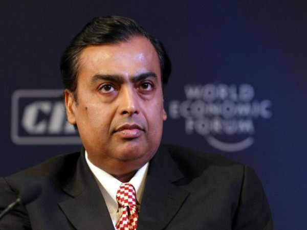 1. Mukesh Ambani – 22,3 tỷ USD Ông là người thừa kế tài sản thứ hai của Dhirubhai Ambani cùng với em trai Anil Ambani (đứng thứ 7 trong danh sách). Cũng giống nhiều tỷ phú khác, do tình hình kinh tế khó khăn nên giá trị tài sản của ông cũng giảm gần 5 tỷ USD so với năm 2011. 1. Mukesh Ambani – 22,3 tỷ USD Ông là người thừa kế tài sản thứ hai của Dhirubhai Ambani cùng với em trai Anil Ambani (đứng thứ 7 trong danh sách). Cũng giống nhiều tỷ phú khác, do tình hình kinh tế khó khăn nên giá trị tài sản của ông cũng giảm gần 5 tỷ USD so với năm 2011.