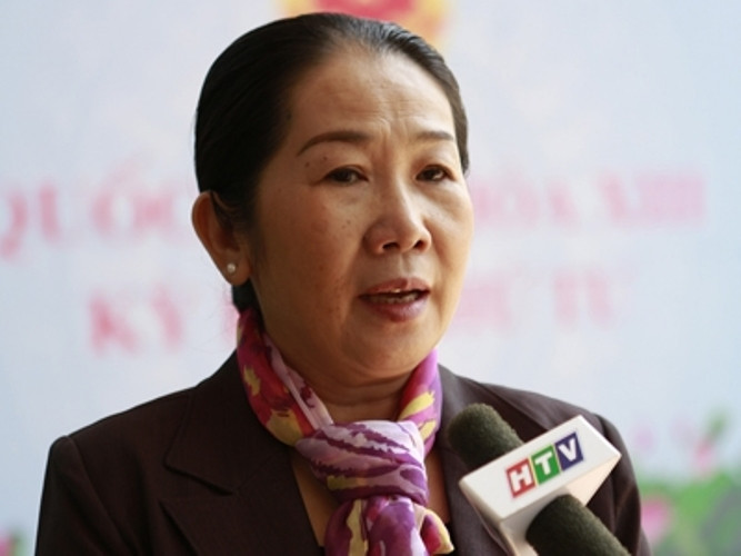 ĐBQH Võ Thị Dung: “498 đại biểu và toàn bộ thành viên của Chính phủ sẽ tuyên hứa trước quốc dân đồng bào kể từ nay sẽ quyết tâm cao để hành động quyết liệt, đẩy lùi tham nhũng có hiệu quả và bản thân mỗi đại biểu, mỗi thành viên Chính phủ sẽ không bao giờ phạm vào tội tham nhũng... ĐBQH Võ Thị Dung: “498 đại biểu và toàn bộ thành viên của Chính phủ sẽ tuyên hứa trước quốc dân đồng bào kể từ nay sẽ quyết tâm cao để hành động quyết liệt, đẩy lùi tham nhũng có hiệu quả và bản thân mỗi đại biểu, mỗi thành viên Chính phủ sẽ không bao giờ phạm vào tội tham nhũng...