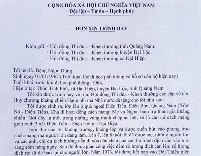 Đơn trình bày sự việc của ông Dũng gửi Hội đồng thi đua khen thưởng các cấp ở Quảng Nam. Ảnh: TT Đơn trình bày sự việc của ông Dũng gửi Hội đồng thi đua khen thưởng các cấp ở Quảng Nam. Ảnh: TT