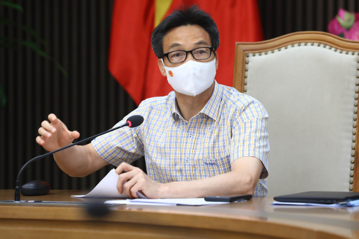 Phó Thủ tướng Vũ Đức Đam yêu cầu Bộ Giáo dục và Đào tạo làm việc trực tiếp với các đài truyền hình, kênh truyền hình của Trung ương để rà soát lại độ bao phủ, khả năng dành thời lượng phát sóng các bài giảng truyền hình. Ảnh: VGP/Đình Nam Phó Thủ tướng Vũ Đức Đam yêu cầu Bộ Giáo dục và Đào tạo làm việc trực tiếp với các đài truyền hình, kênh truyền hình của Trung ương để rà soát lại độ bao phủ, khả năng dành thời lượng phát sóng các bài giảng truyền hình. Ảnh: VGP/Đình Nam