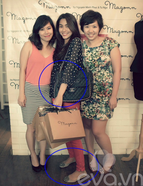 Tăng Thanh Hà áo rộng thùng thình và giày búp bê >Bằng chứng cho thấy Hà Tăng không mang bầu Tăng Thanh Hà áo rộng thùng thình và giày búp bê >Bằng chứng cho thấy Hà Tăng không mang bầu