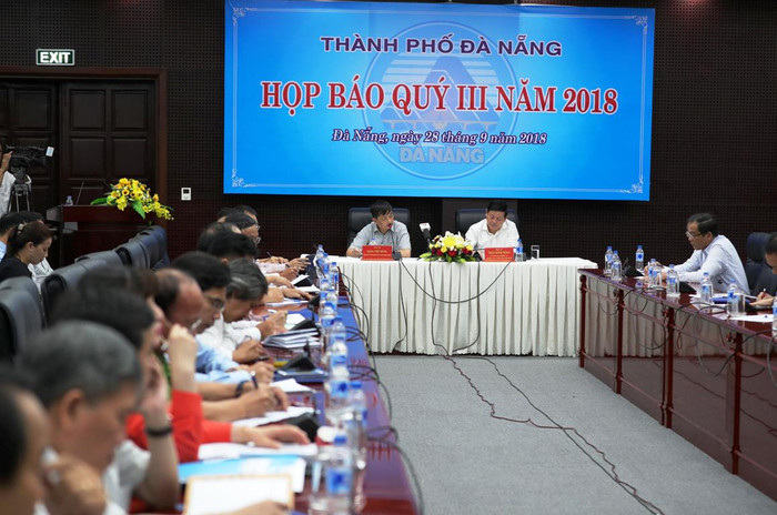 Tại buổi họp báo quý 3 ngày 28/9, lãnh đạo thành phố Đà Nẵng đã giải đáp nhiều vấn đề nóng của địa phương. Ảnh: AN Tại buổi họp báo quý 3 ngày 28/9, lãnh đạo thành phố Đà Nẵng đã giải đáp nhiều vấn đề nóng của địa phương. Ảnh: AN