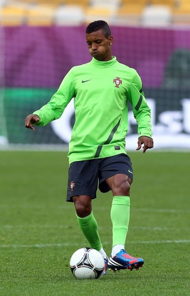 Nani cũng đang chạy đua với thời gian với hy vọng anh sẽ hoàn toàn bình phục chấn thương để góp mặt trong trận mở màn của Selecao! Nani cũng đang chạy đua với thời gian với hy vọng anh sẽ hoàn toàn bình phục chấn thương để góp mặt trong trận mở màn của Selecao!