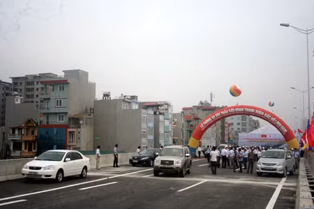 Gói thầu số 3 - đường vành đai 3 đoạn Thanh Xuân - Bắc hồ Linh Đàm được thông xe sáng 30/6... ... vượt tiến độ 5 tháng so với kế hoạch đề ra