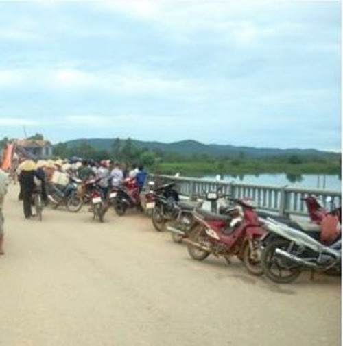 Hủy án vụ 14 côn đồ đâm chém trên cầu, An ninh Xã hội, con do chem nguoi, con do giet nguoi, chem chet nguoi, tu vong, an mang, bao, bao cong an, bao an ninh