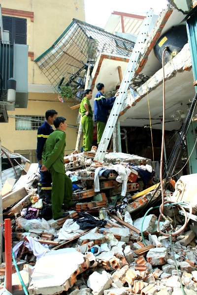 Hiện trưởng vụ nổ gas kinh hoàng ở Tạ Quang Bửu (HN)