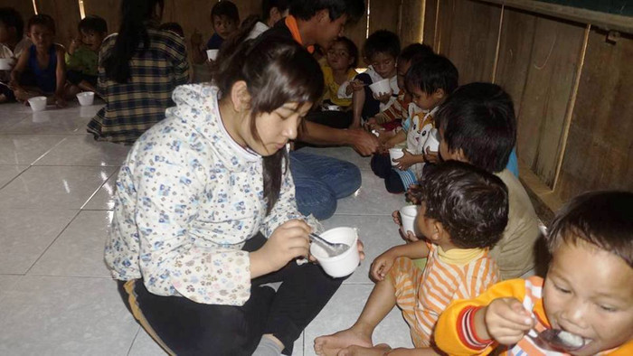 Nhiều giáo viên cắm bản có nhiều năm công tác ở các vùng sâu, vùng xa nhưng chưa được luân chuyển đến vùng thuận lợi hơn. Ảnh: AN Nhiều giáo viên cắm bản có nhiều năm công tác ở các vùng sâu, vùng xa nhưng chưa được luân chuyển đến vùng thuận lợi hơn. Ảnh: AN