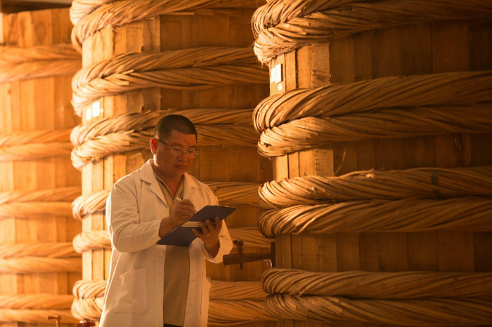 Anh Bùi Huy Nhích, Trưởng bộ phận kỹ thuật công nghệ tại nhà máy nước mắm Masan PQ (Ảnh: Masan). Anh Bùi Huy Nhích, Trưởng bộ phận kỹ thuật công nghệ tại nhà máy nước mắm Masan PQ (Ảnh: Masan).